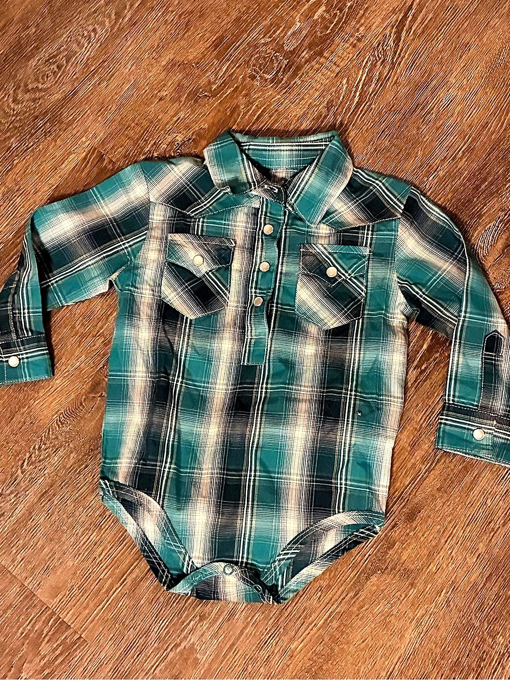 Wrangler Baby Boy's Long Sleeve Western Snap Bodysuit Green & Black 6-9 Months